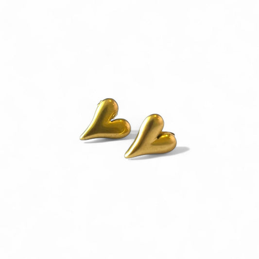 GOLD HEART STUDS