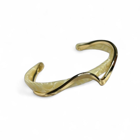 CREAM/GOLD WAVE BANGLE