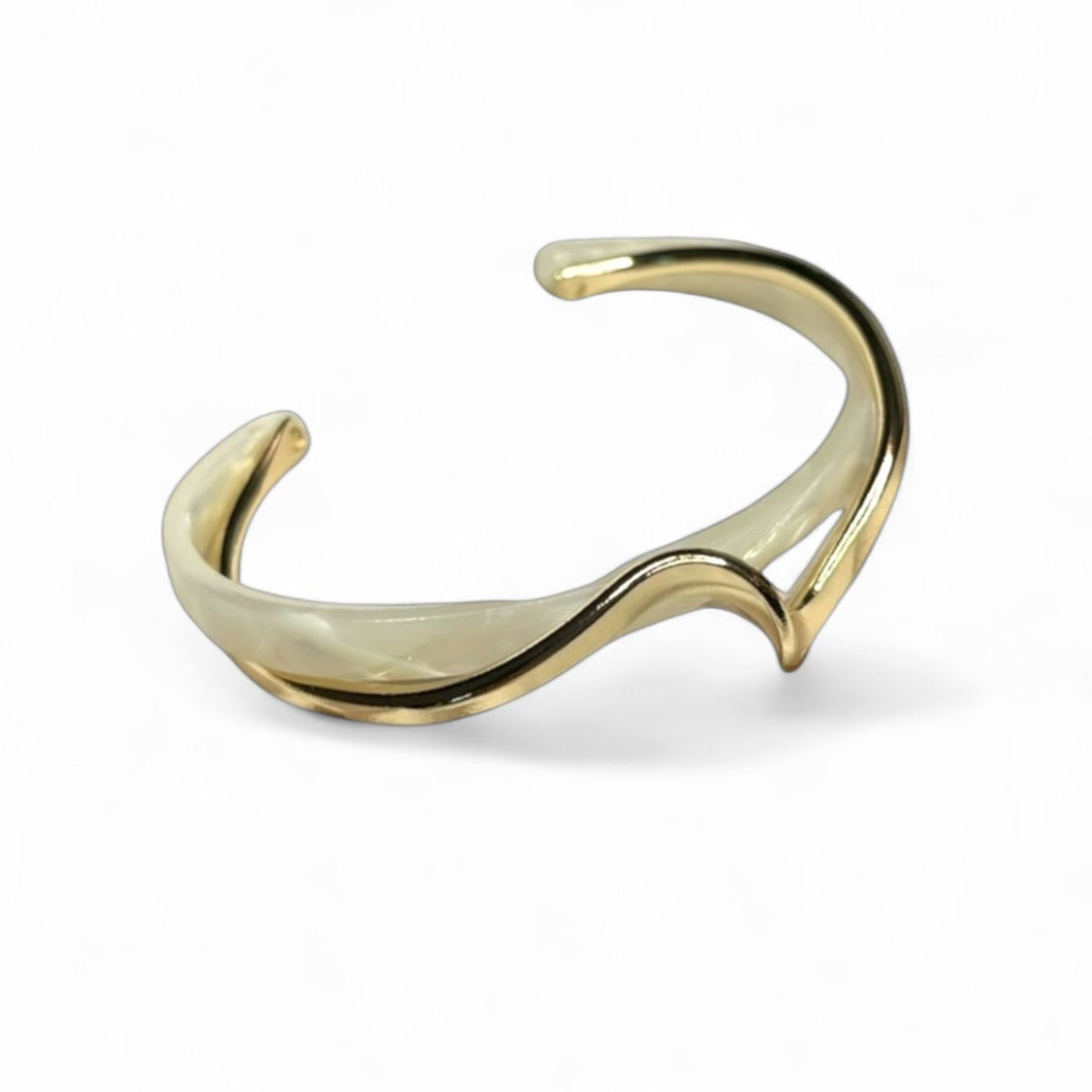 PEARL/ GOLD WAVE BANGLE