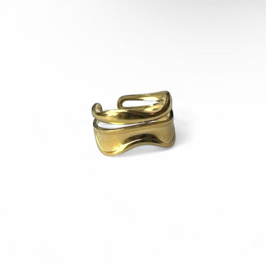 GOLD STATEMENT RING