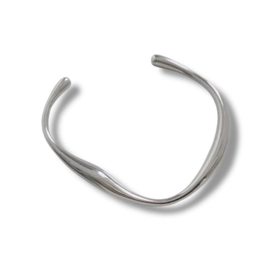 SIGNATURE BANGLE - SILVER