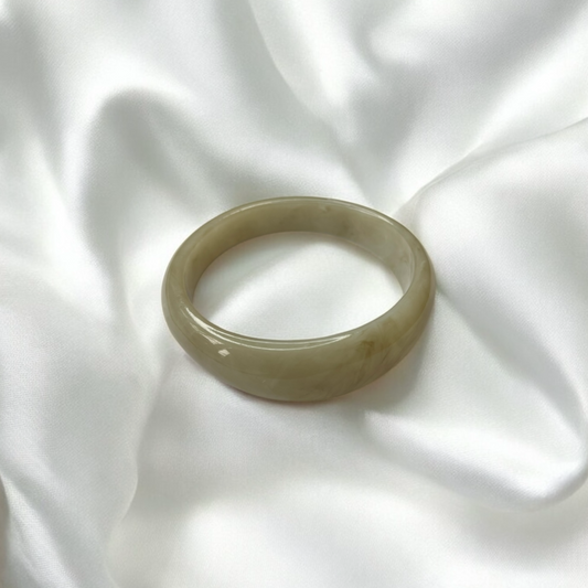 BEIGE ACRYLIC BANGLE