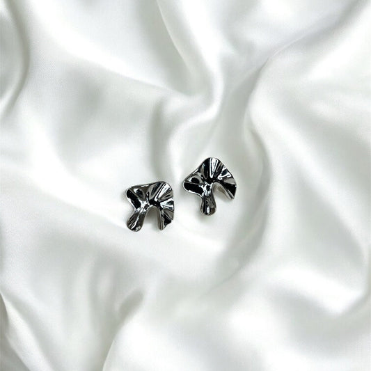 SILVER DAINTY ABSTRACT STUDS