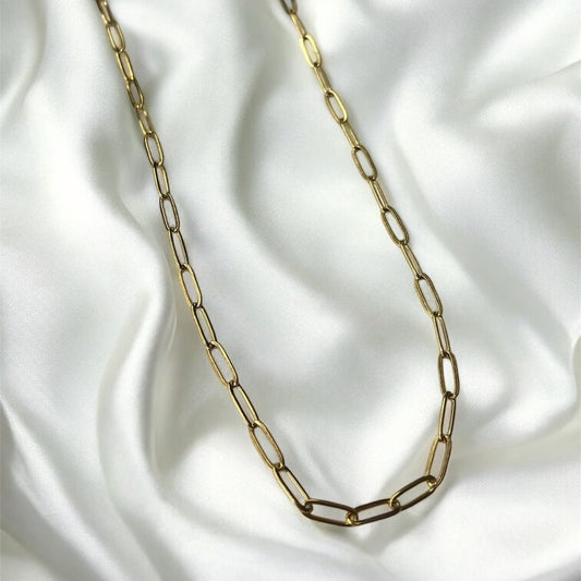 GOLD DAINTY PAPERCLIP NECKLACE