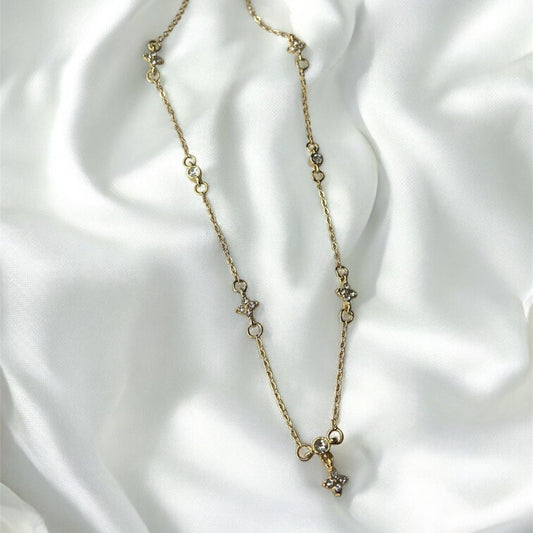 DAINTY CLOVER NECKLACE