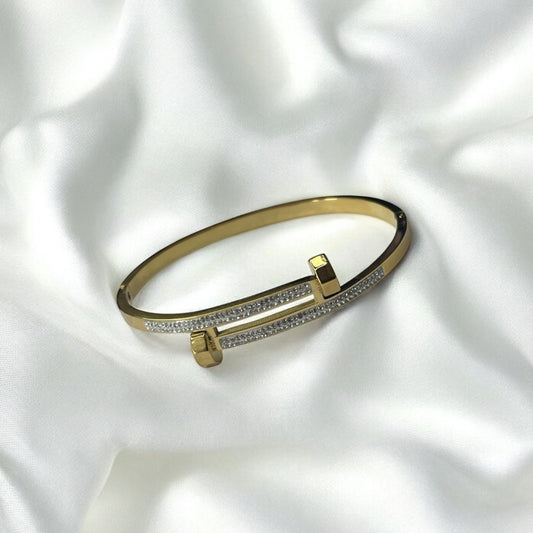 GOLD NAIL BANGLE
