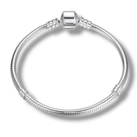 SILVER CLASP CLOSURE CHARM BRACELET