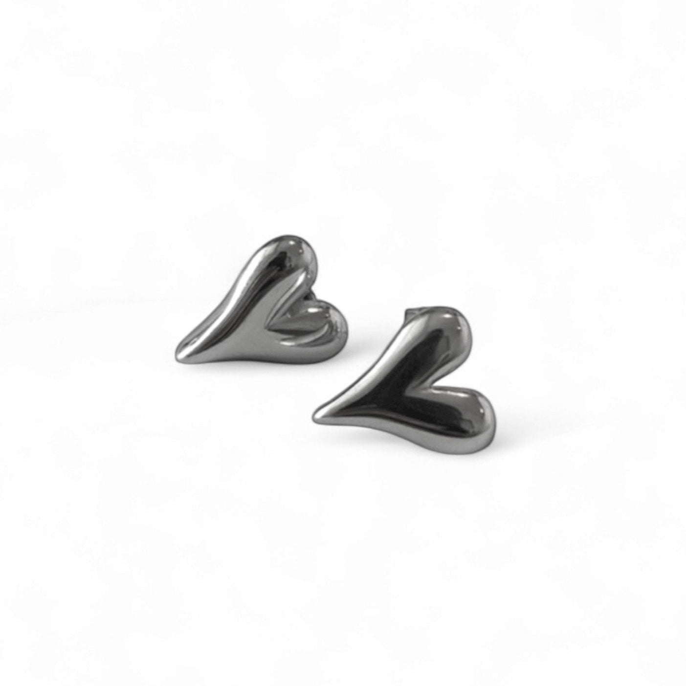 HEART STUD - SILVER