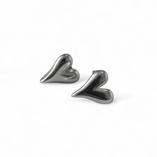 HEART STUD - SILVER