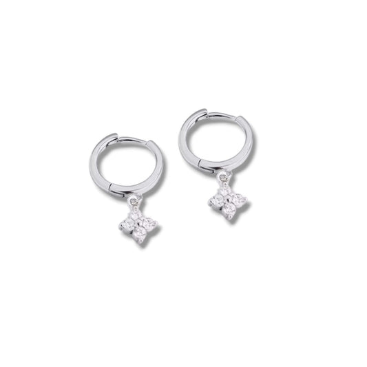 SILVER CLOVER HOOPS