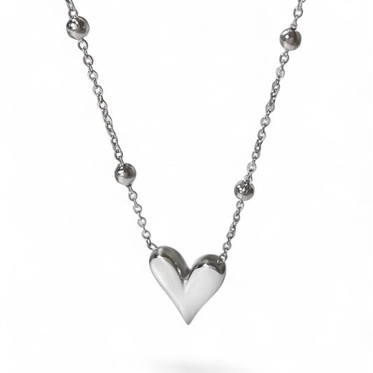 BEADED DETAIL HEART PENDANT NECKLACE - SILVER