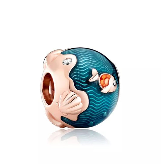 TROPICAL OCEAN WAVES AND FISH CHARM